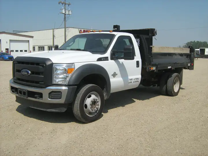 2016 Ford F-550 XL 4X4 DSL, 12 Foot Dump Box
