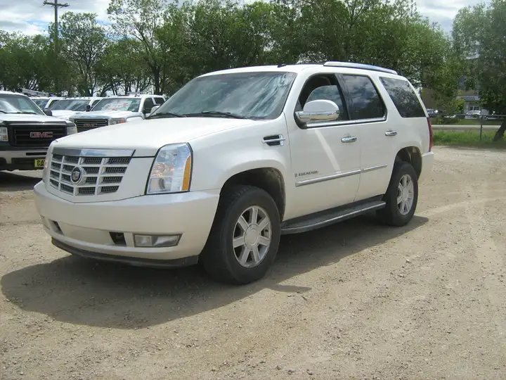 2007 Cadillac Escalade AWD 4dr